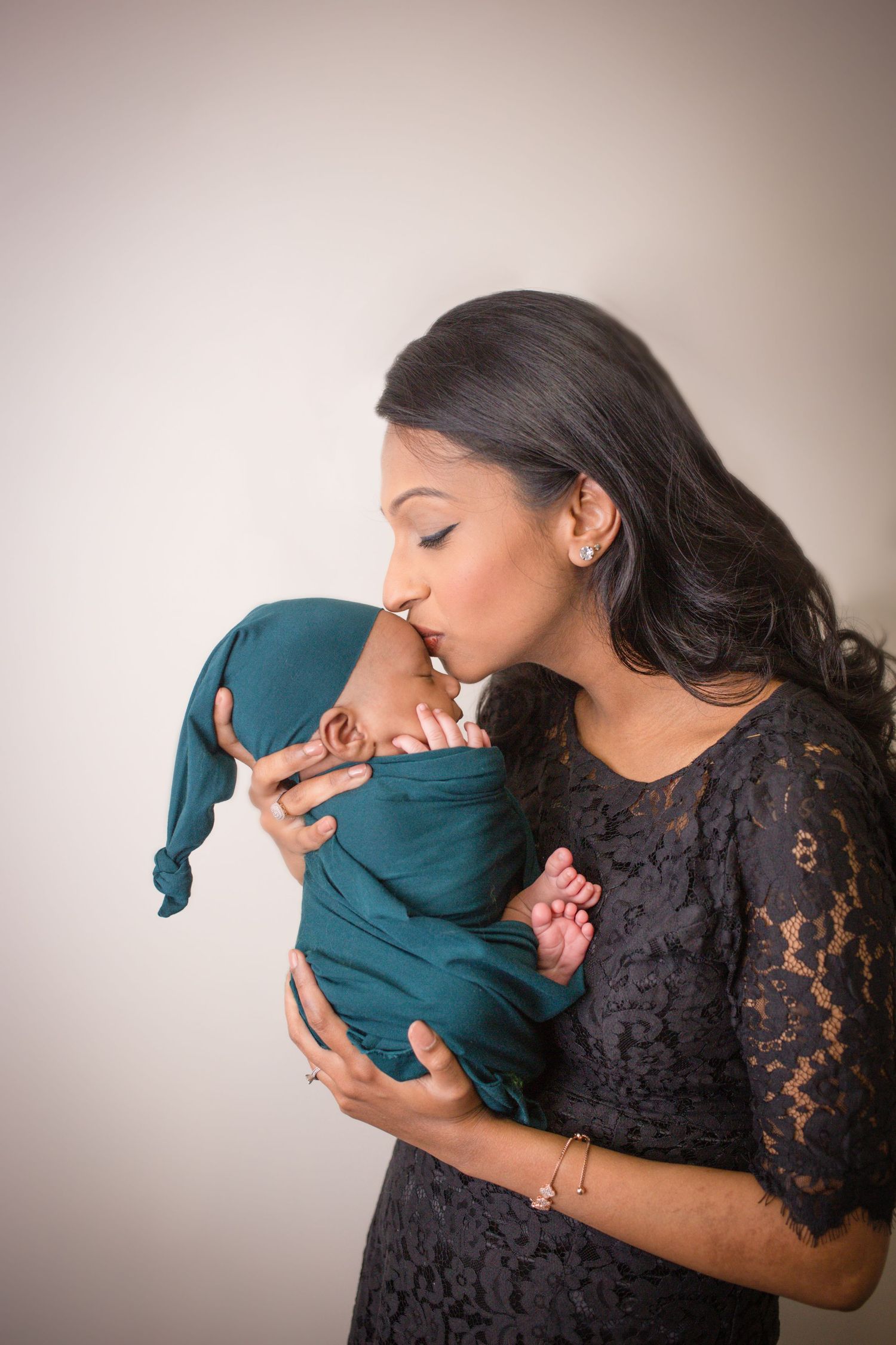 Mother's Day 2021. Smile On Photography. Milton Photographer - Motherhood, Newborn. Newborn Photography