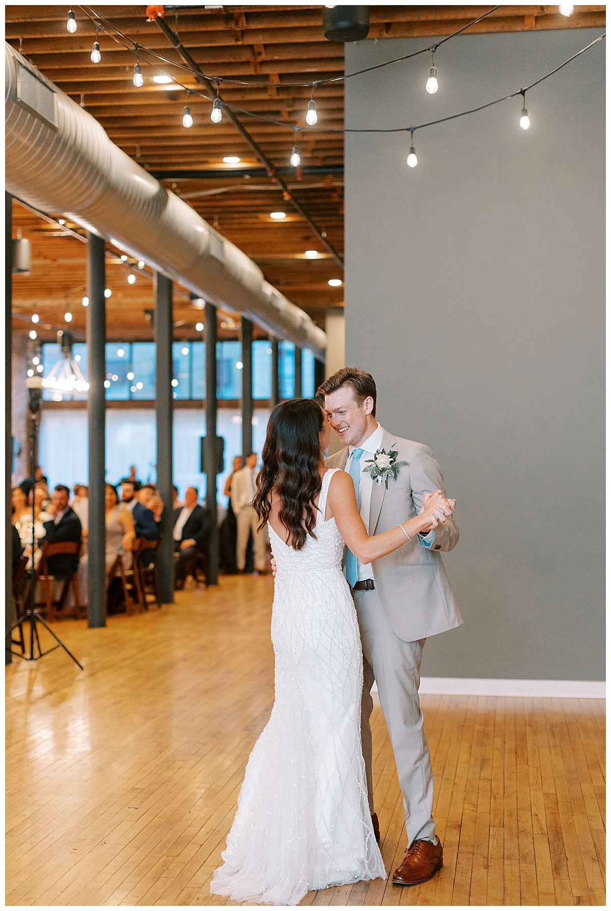 Mercantile Hall Wedding / Best Wisconsin Wedding Photographer