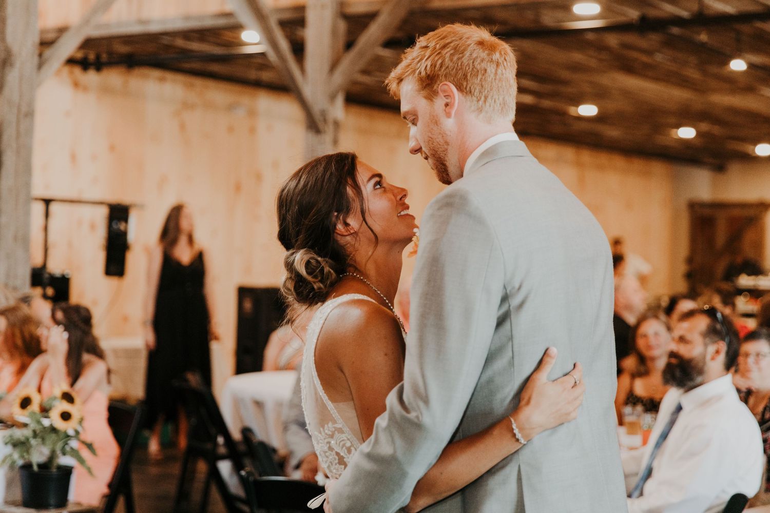 Ohio Photographer, Ohio Wedding, Wedding Photos, Wedding Portraits, The Village Barn, Reception Photos, First Dance