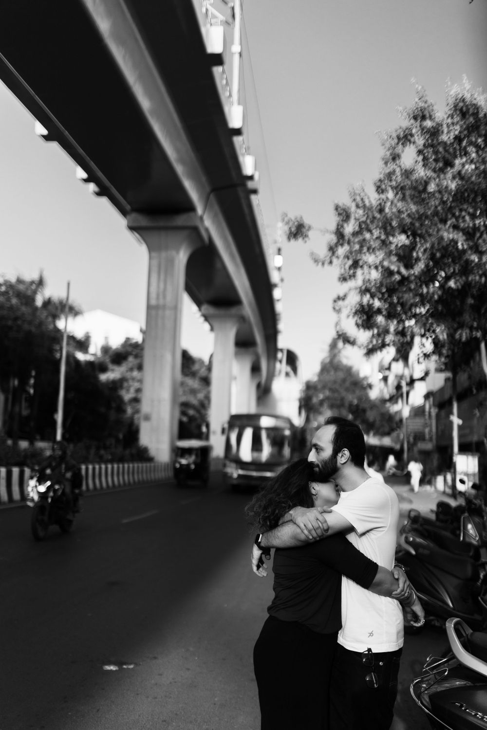Couple shoot on the streets of Pune