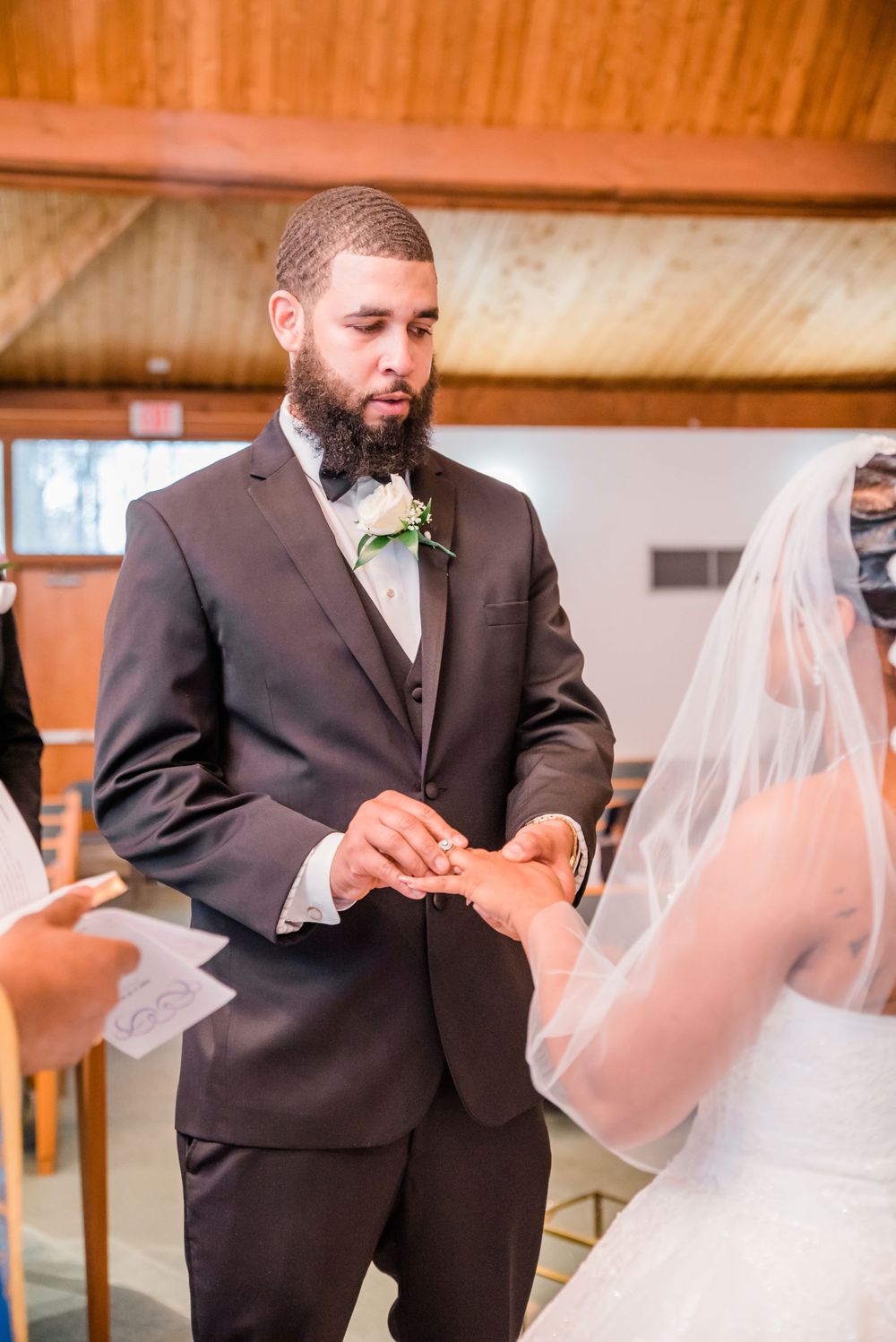 bride and groom wedding ceremony