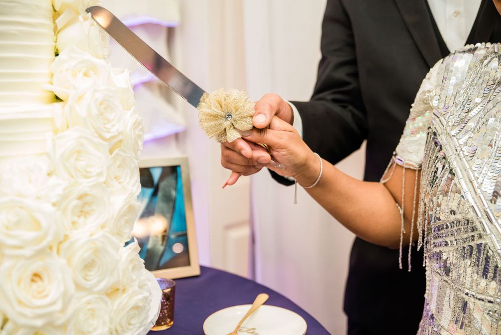 wedding cake cut cake
