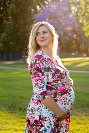 maternity photos summer spring colorful florals provo utah