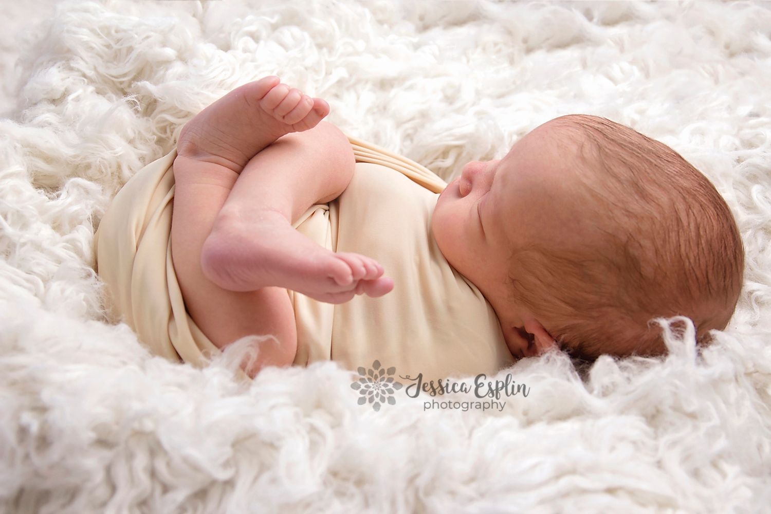 cozy simple newborn baby photo springville utah