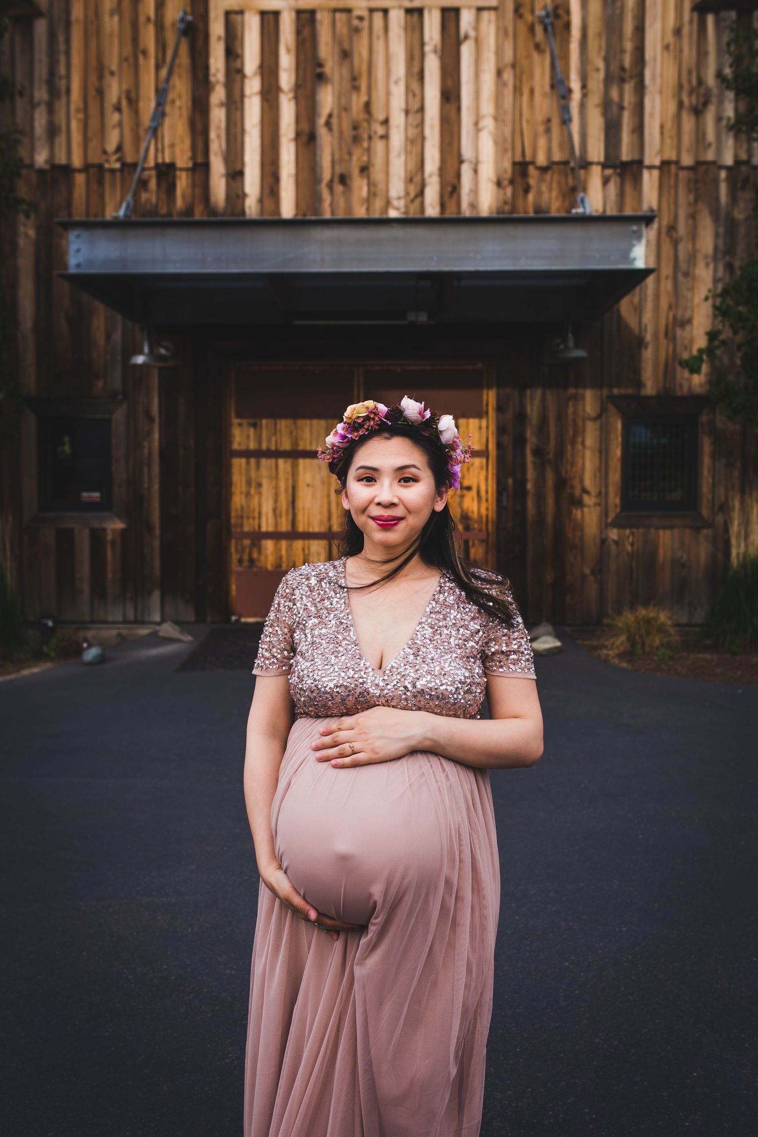 Best Redmond Family and Maternity photographer, baby bump, portrait