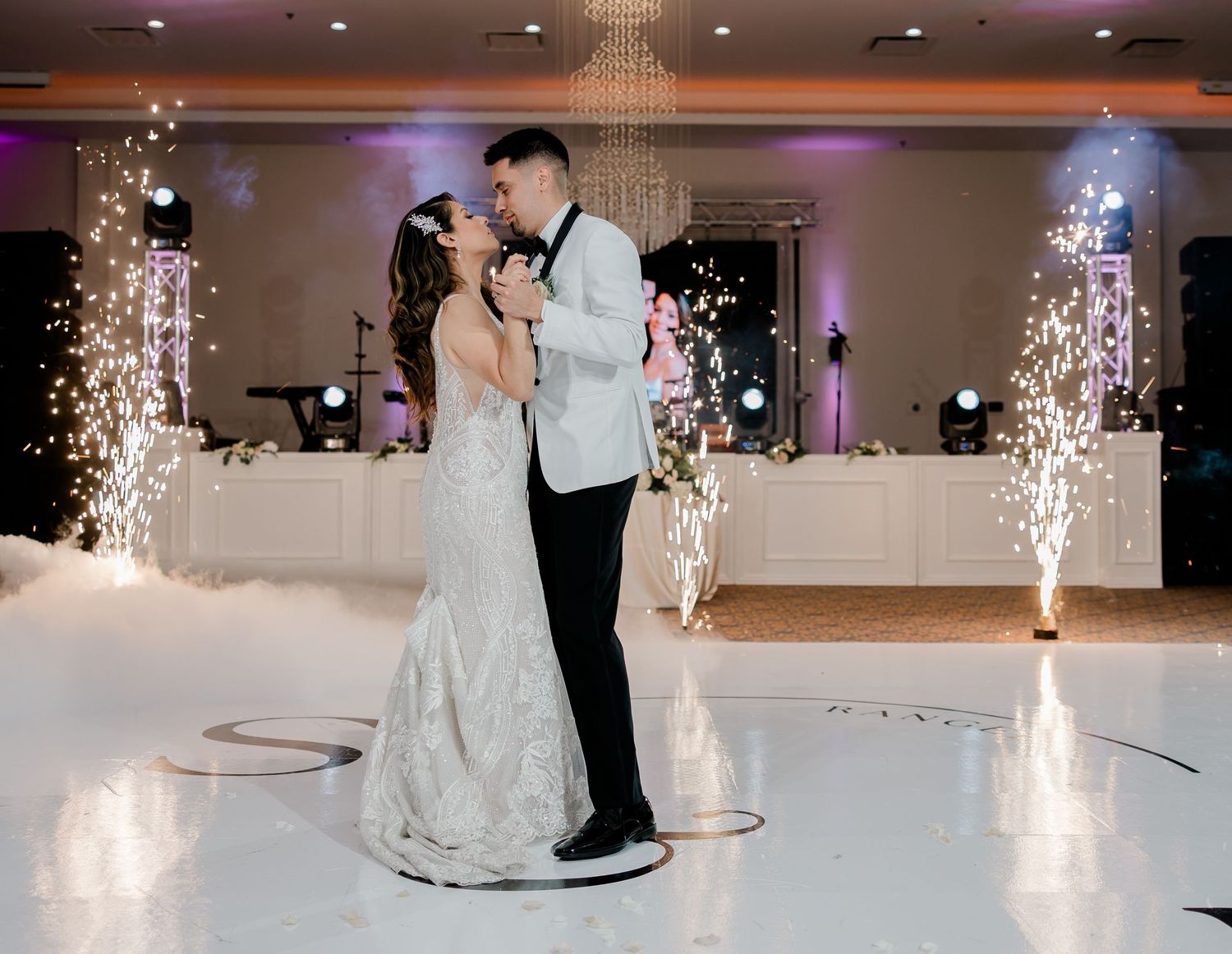 Dallas Fort Worth Wedding Photographers, DFW Bridal Photography, Fort Worth Engagement Photographers