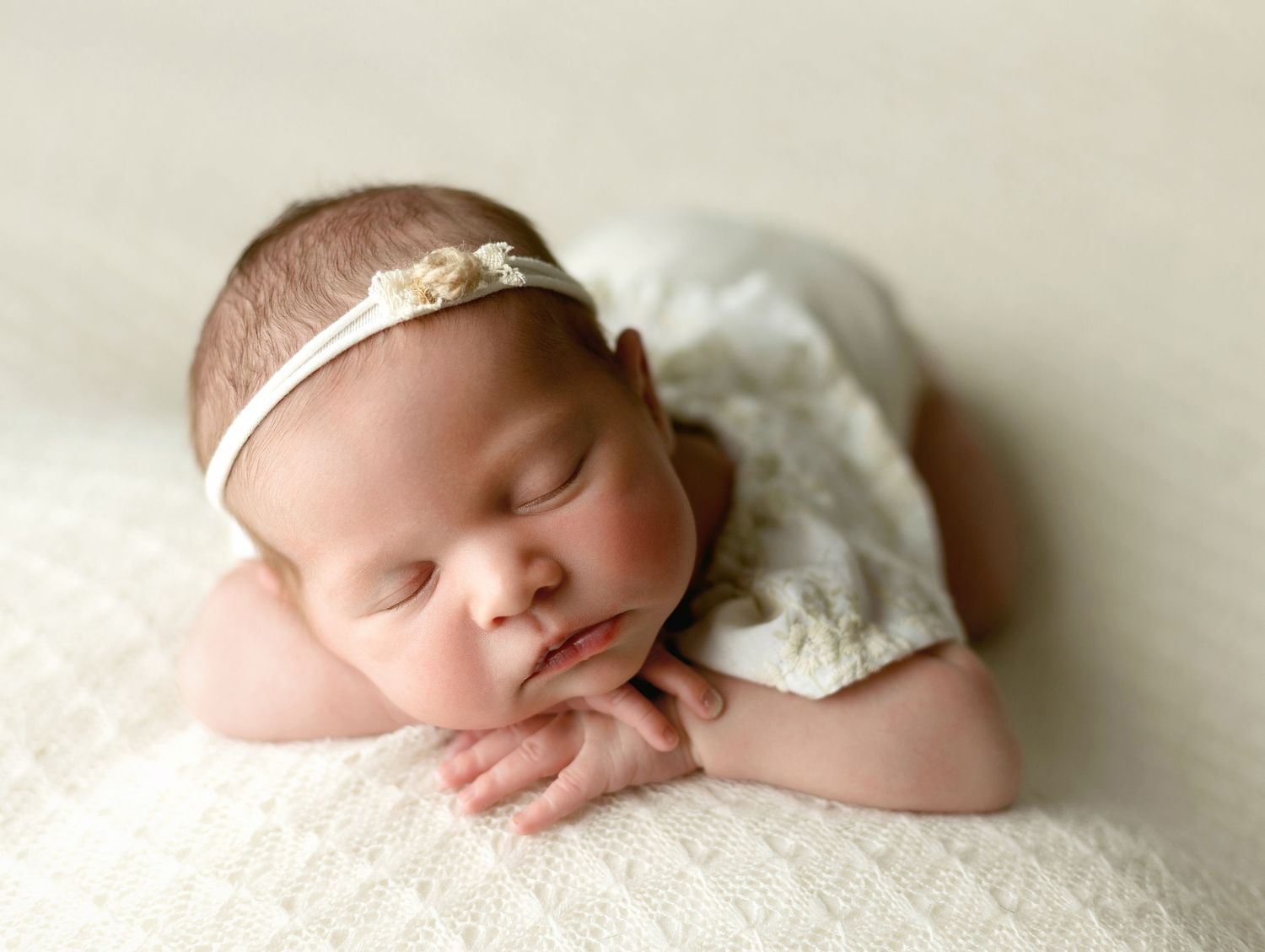 A newborn session with baby doing the chin on hands pose. Greenville SC newborn photographer, Easley, SC newborn photographer, Upstate SC ne