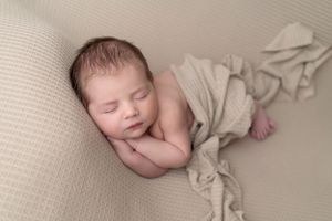 #newbornphotoshoot #wigannewbornphotoshoot #newbornphotographer #wigannewbornphotographer #northwestnewbornphotographer