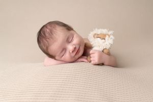 #newbornphotoshoot #wigannewbornphotoshoot #newbornphotographer #wigannewbornphotographer #northwestnewbornphotographer