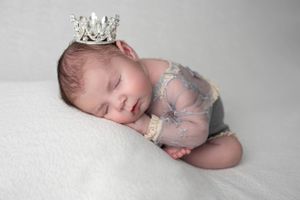 #newbornphotoshoot #wigannewbornphotoshoot #newbornphotographer #wigannewbornphotographer #northwestnewbornphotographer