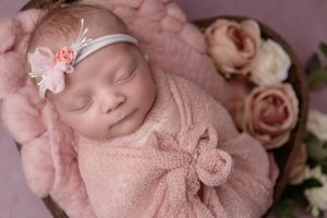 #newbornphotoshoot #wigannewbornphotoshoot #newbornphotographer #wigannewbornphotographer #northwestnewbornphotographer