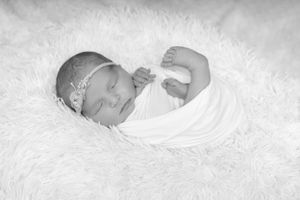 #newbornphotoshoot #wigannewbornphotoshoot #newbornphotographer #wigannewbornphotographer #northwestnewbornphotographer