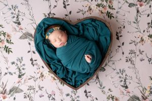 #newbornphotoshoot #wigannewbornphotoshoot #newbornphotographer #wigannewbornphotographer #northwestnewbornphotographer
