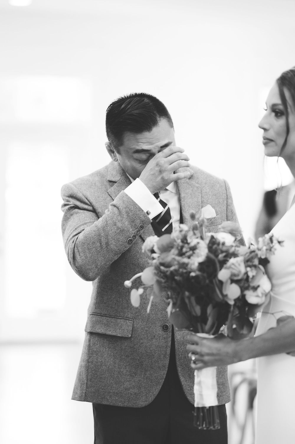 Ceremony, engaged, wedding photographer, Huntsville Alabama, wedding venue, wedding florist, Harvest Hollow, bride