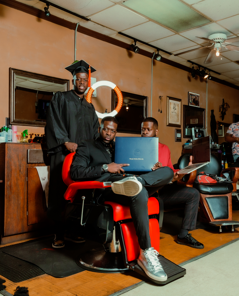 Graduation celebration photo, barber, photo clone effect