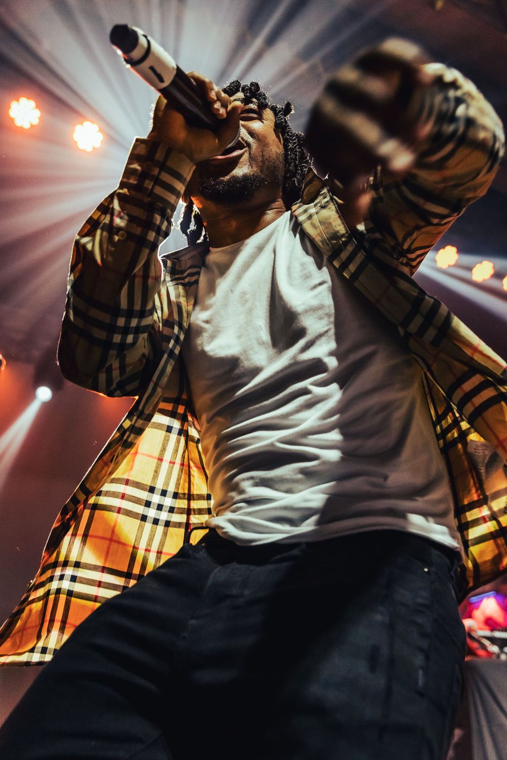 Concert photography close-up deante hitchcock