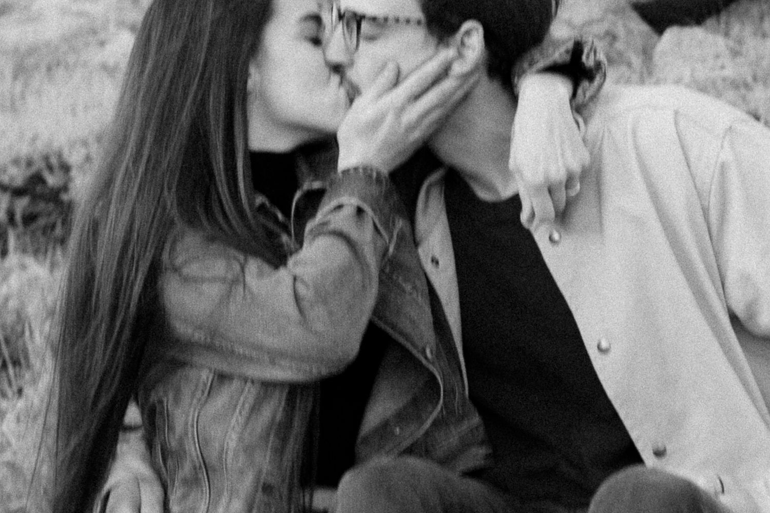 couple kissing in the mountains of park city utah