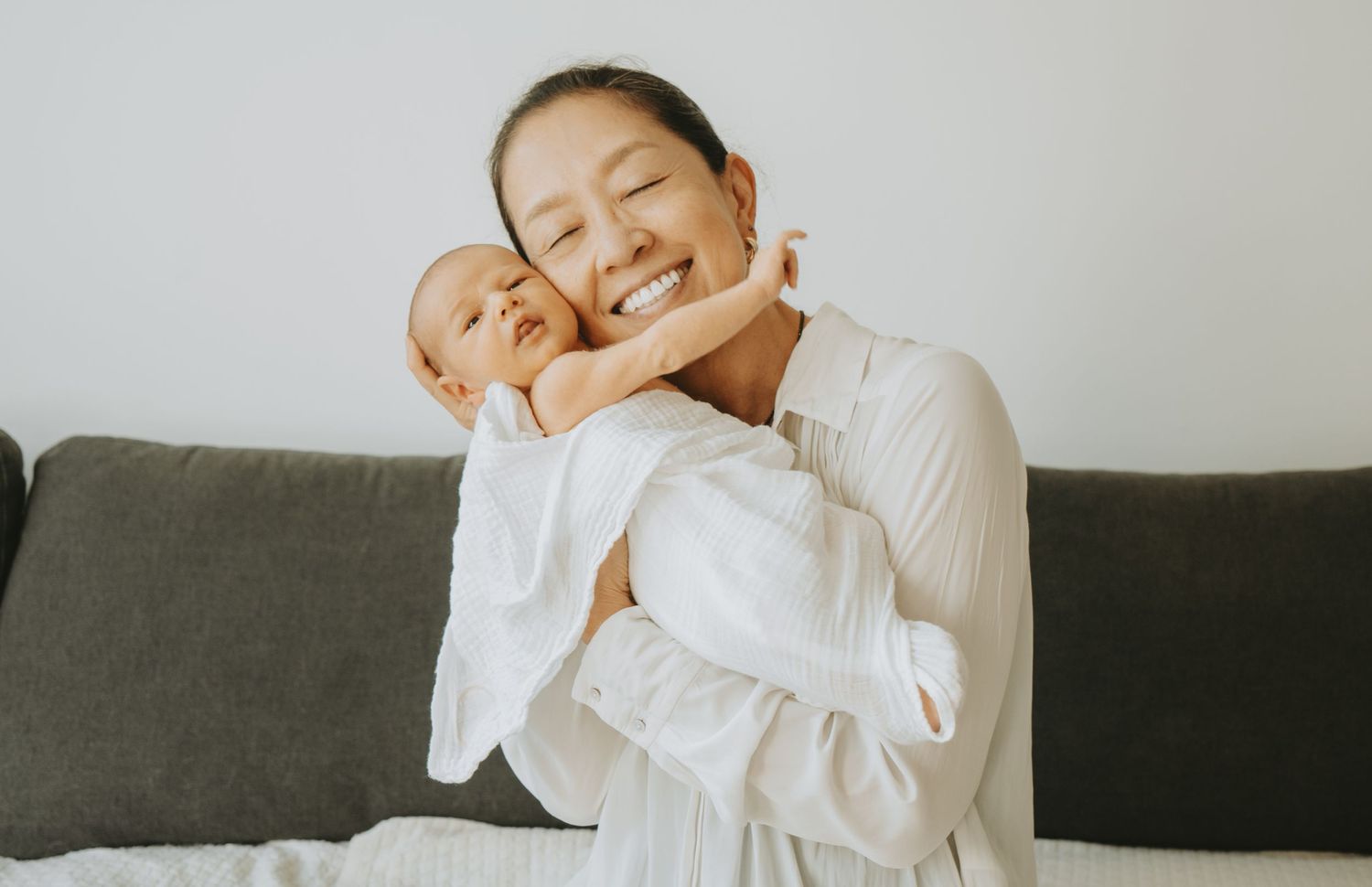newborn at home photoshoot