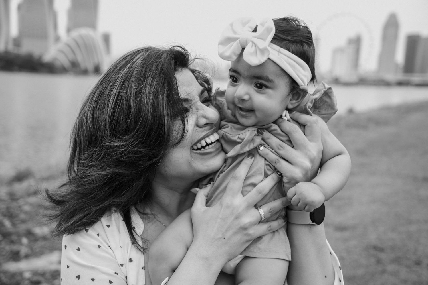 family photoshoot marina barage
