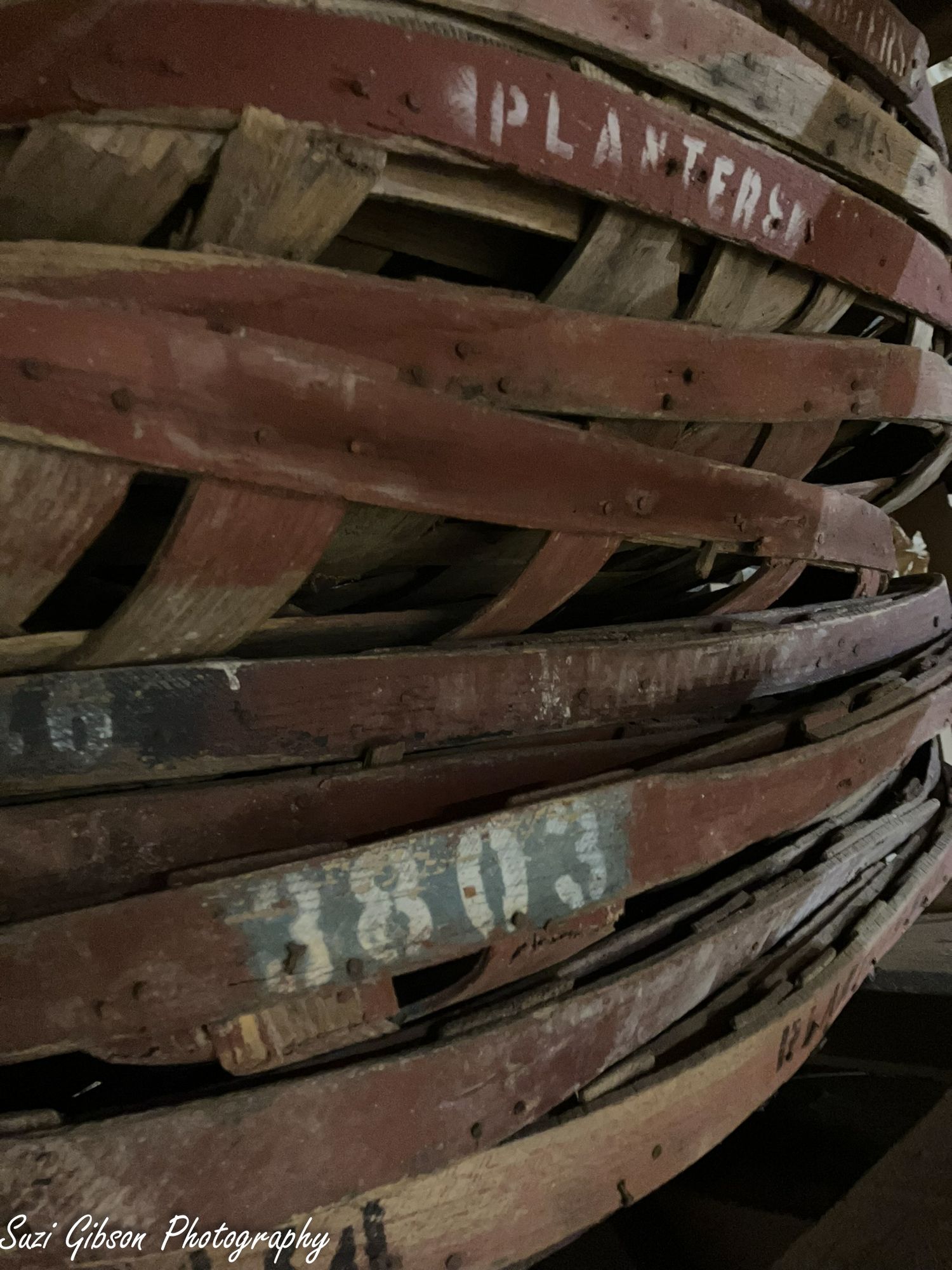 tobacco baskets in barn print available game action photo coverage maryland dmv suzi gibson photography