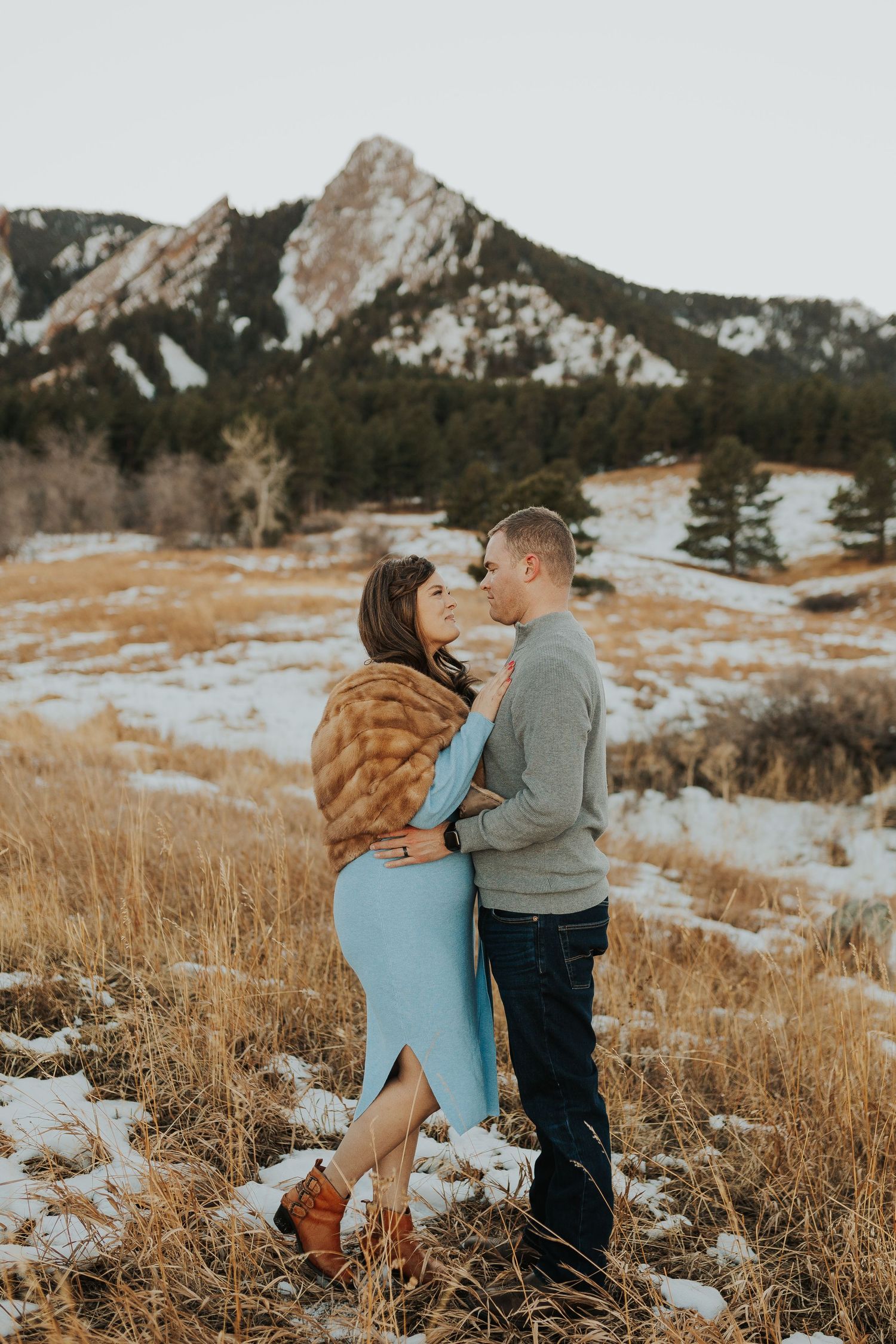 Winter couples photo shoot in Boulder, Colorado.