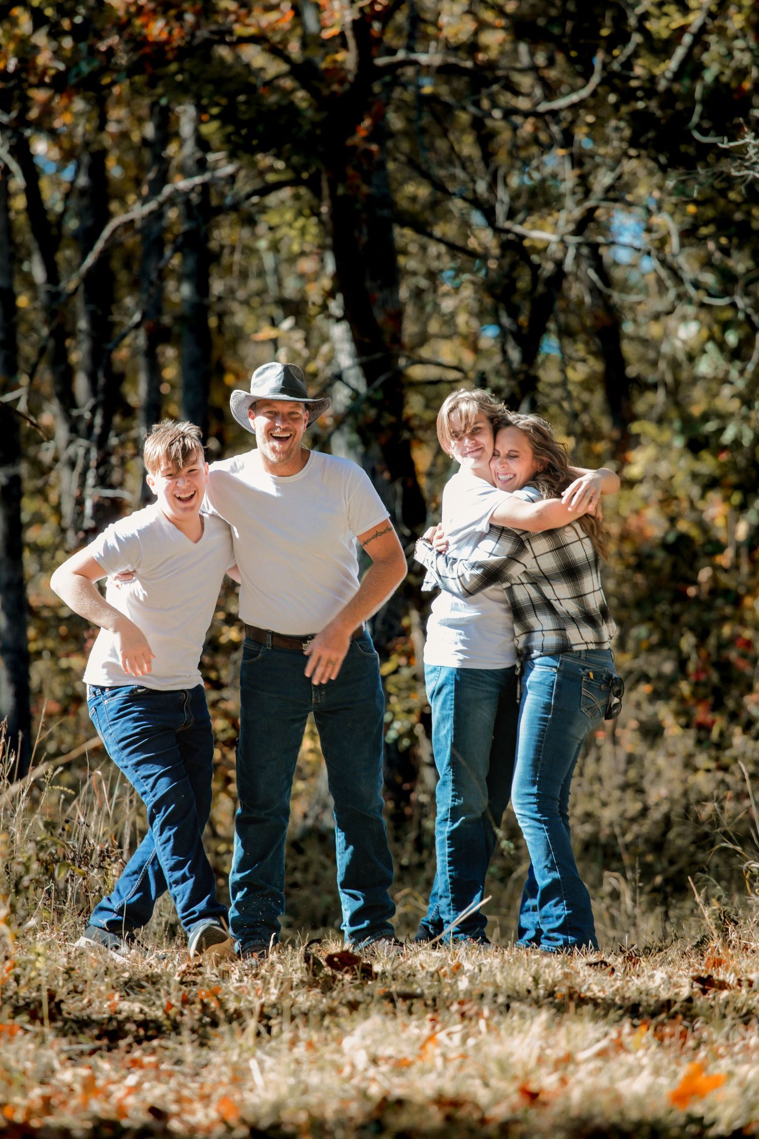 Family session tailored to your favorite Ozarks river or spring — Laura Simpson