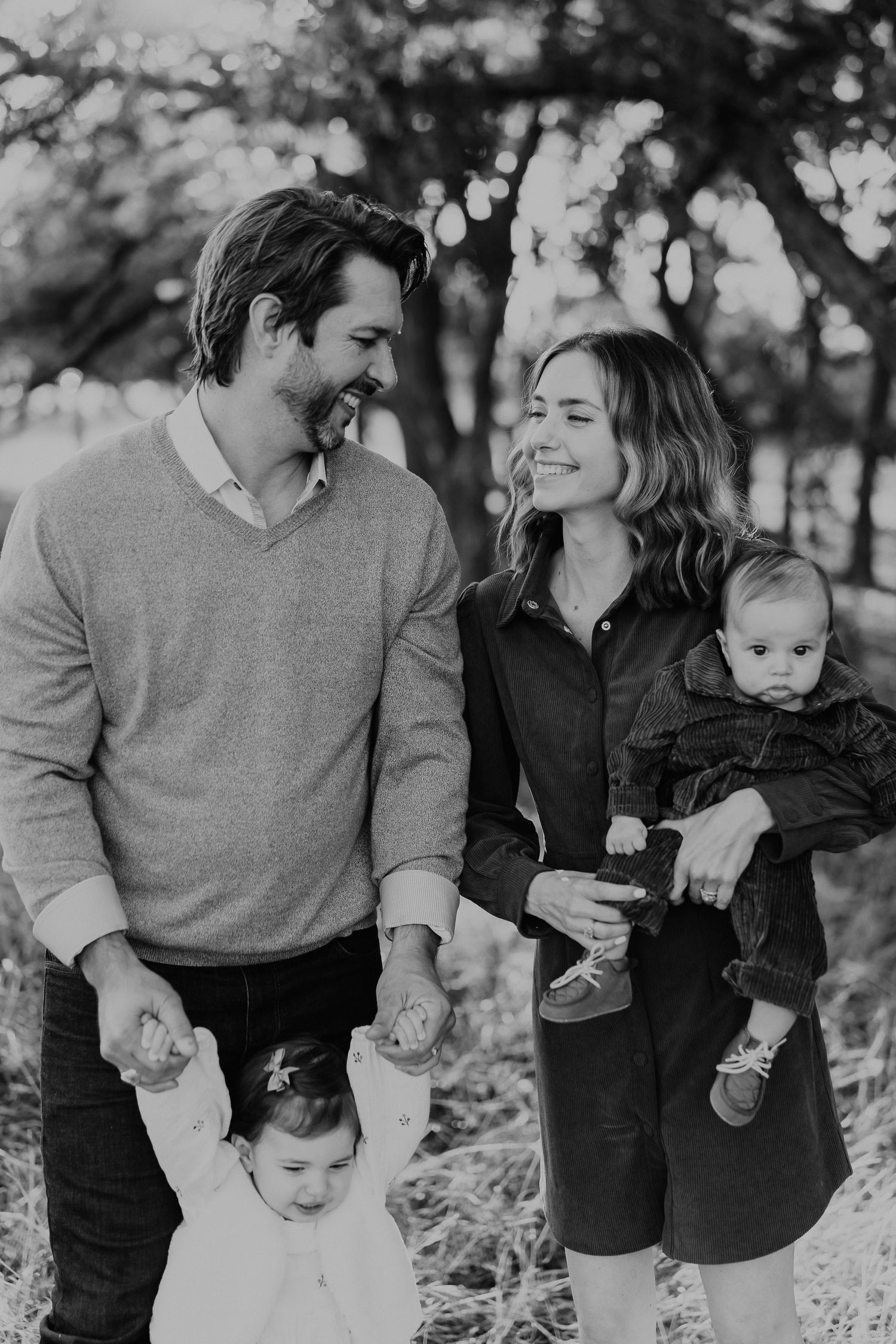 family photos outside at white rock lake in dallas texas