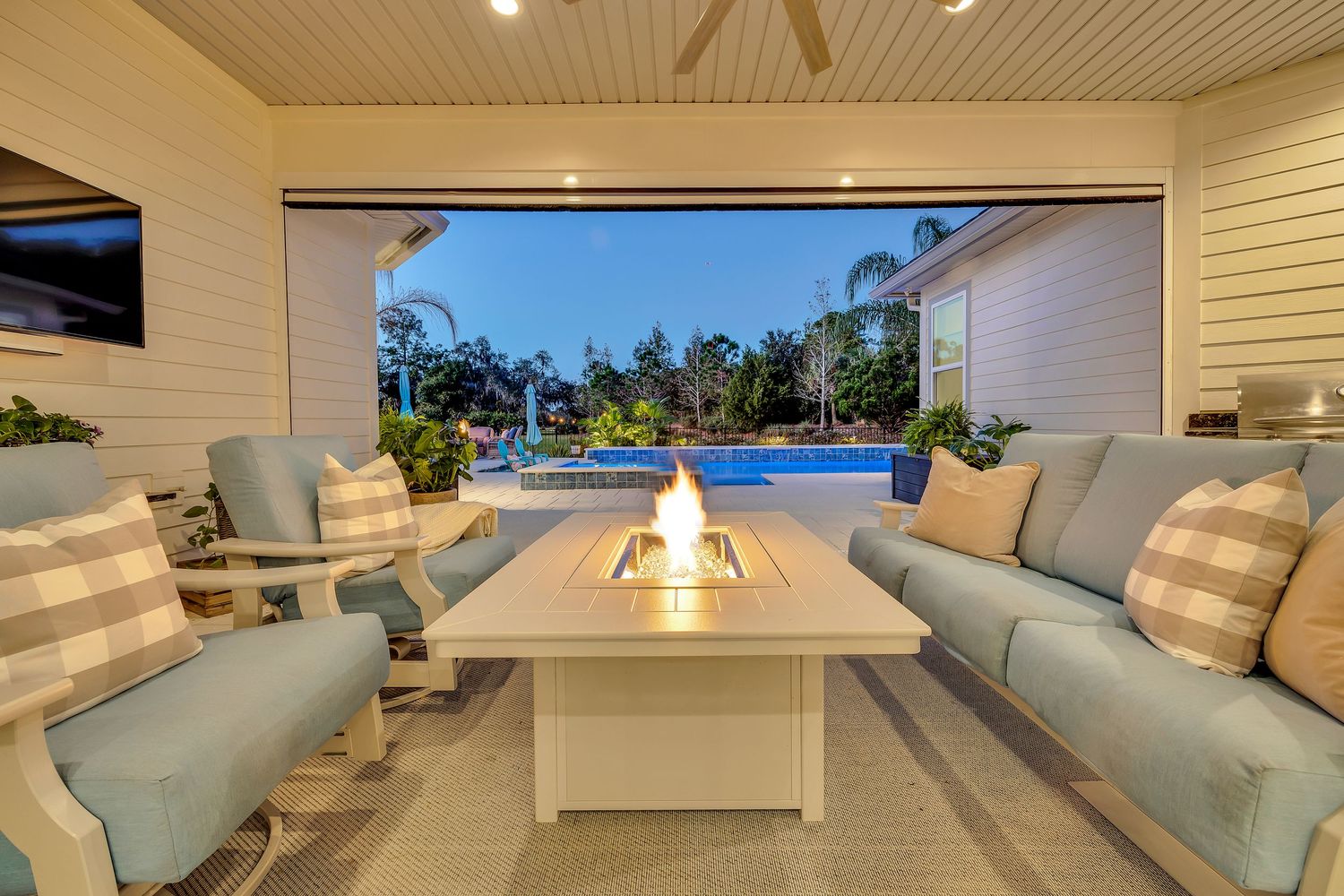 Patio area with fireplace