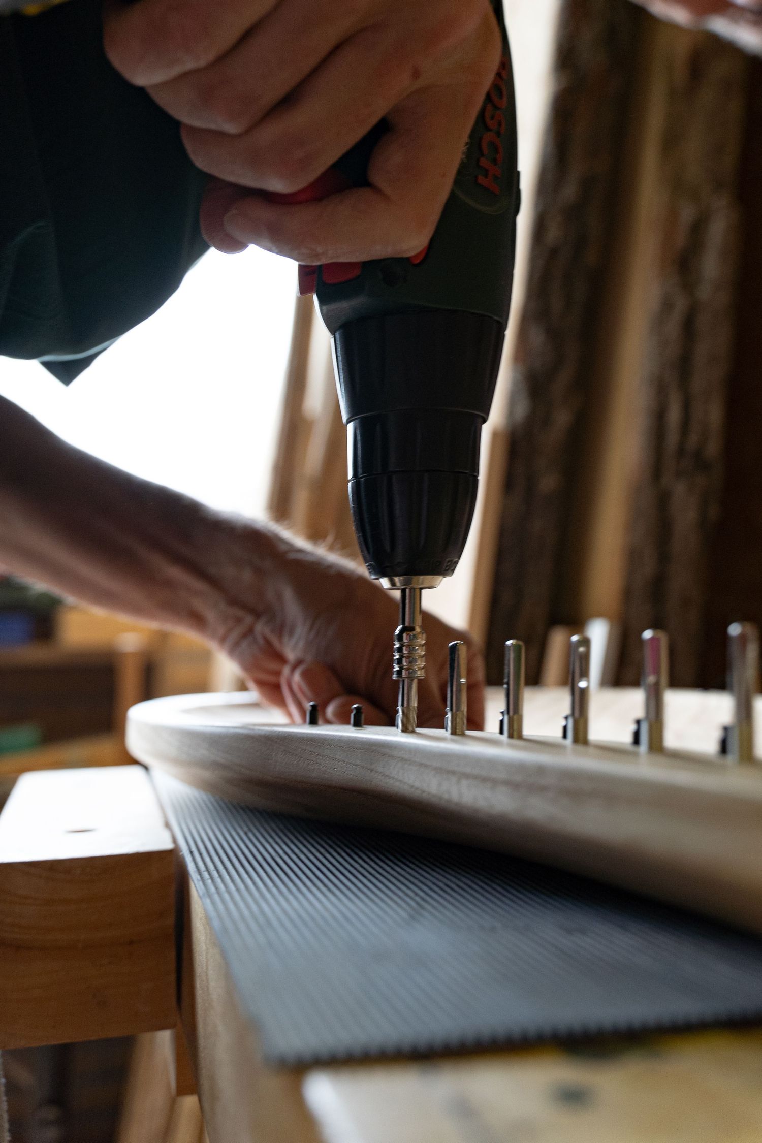 maken met passie, hout, gereedschap, tools, handen, vakmanschap Martine Vonk Creatief Ambacht fotograaf procesfotografie