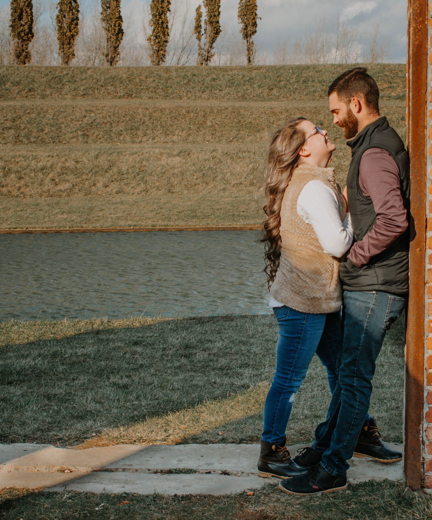 couples session at Ariel Foundation Park in Mount Vernon Ohio