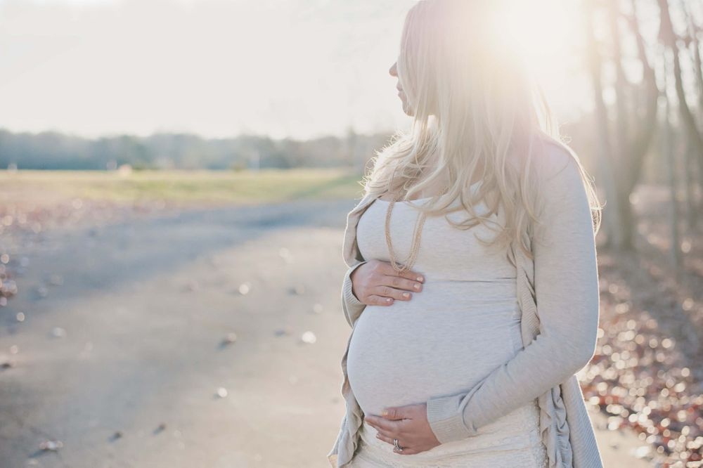 maternity photo session at sunset