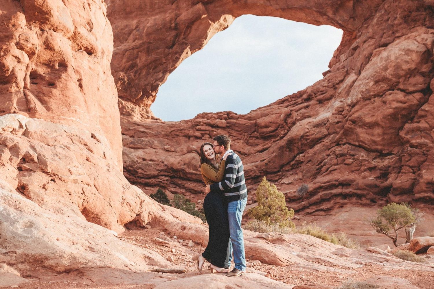 arches national park utah moab engagement photoshoot anniversary photographer ashley bree photography kenosha racine