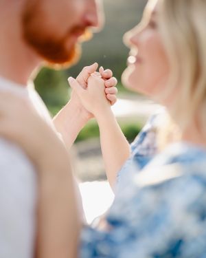 engagement photos in crested butte colorado