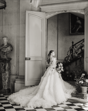 bridal portrait at a chateau in Paris France