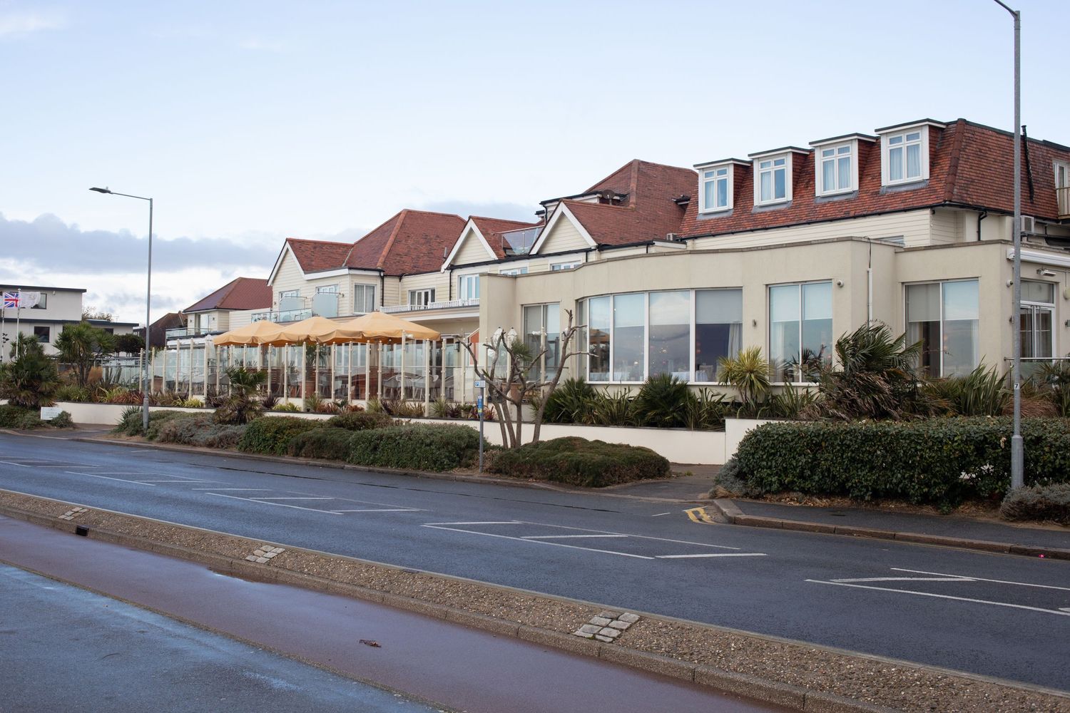 Roslin beach hotel Southend-On-Sea Essex wedding venue