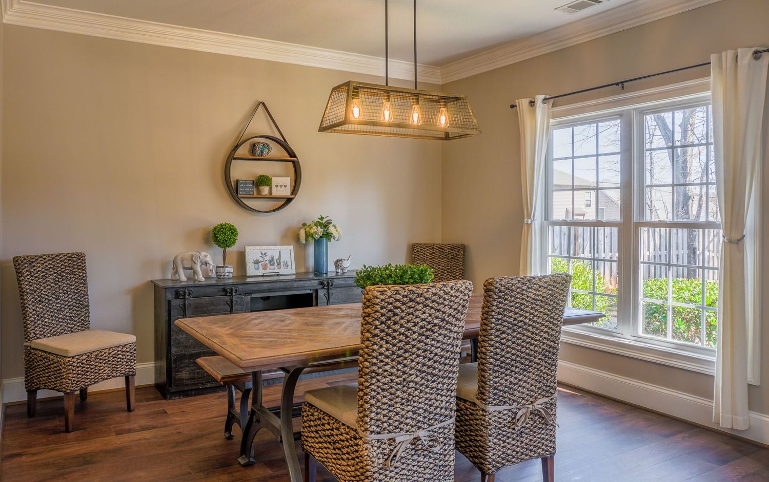 Ready to sell your home? Professional pictures sell a home a lot faster. Book with Taylor Renee Photography.