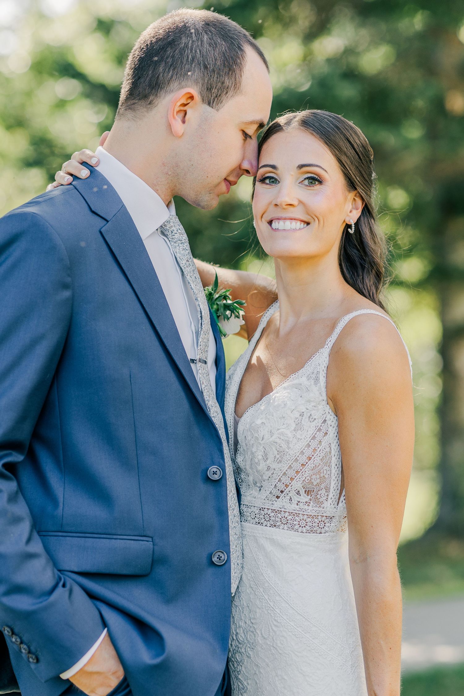 RUST MANOR HOUSE LEESBURG VIRGINIA WEDDING PICTURES BRIDE GROOM