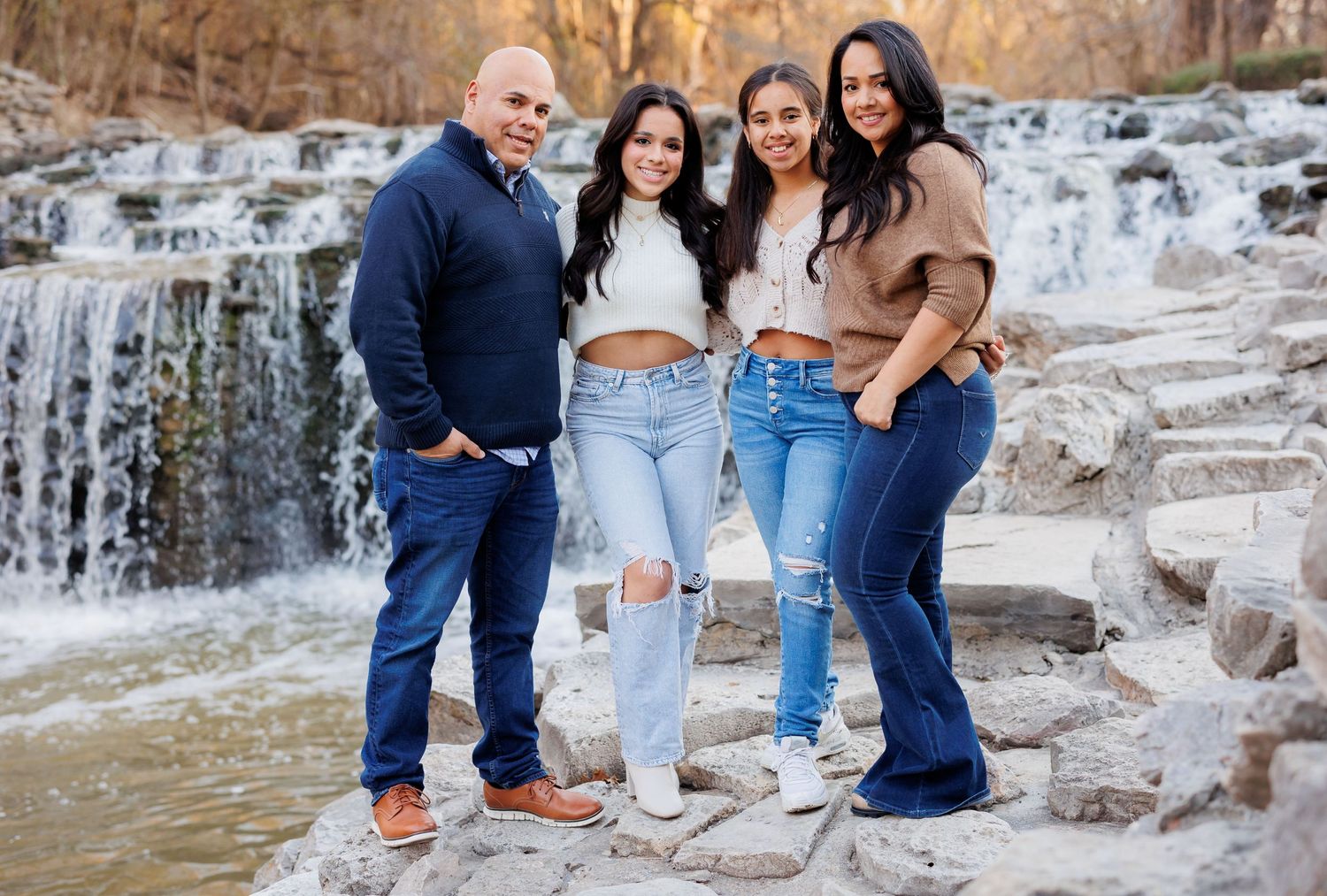Dallas Family Photography, Family Portrait Photographer in Dallas, Affordable Family Photographer, Outdoor Family Photos