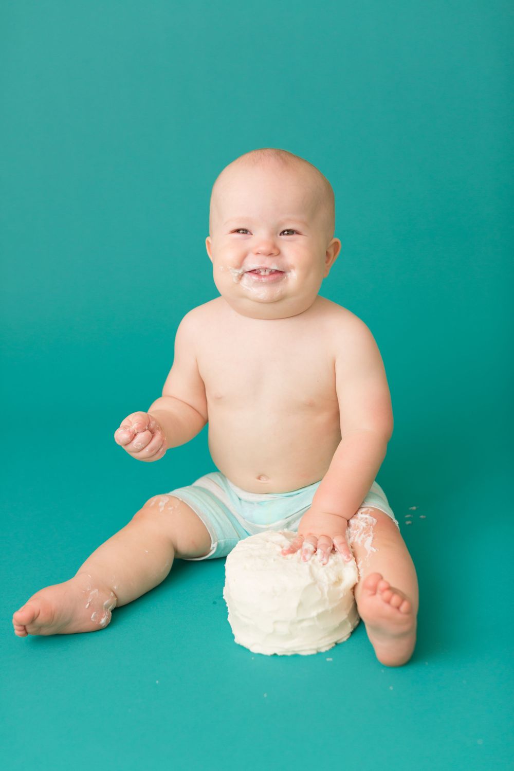 studio cake smash photo baby