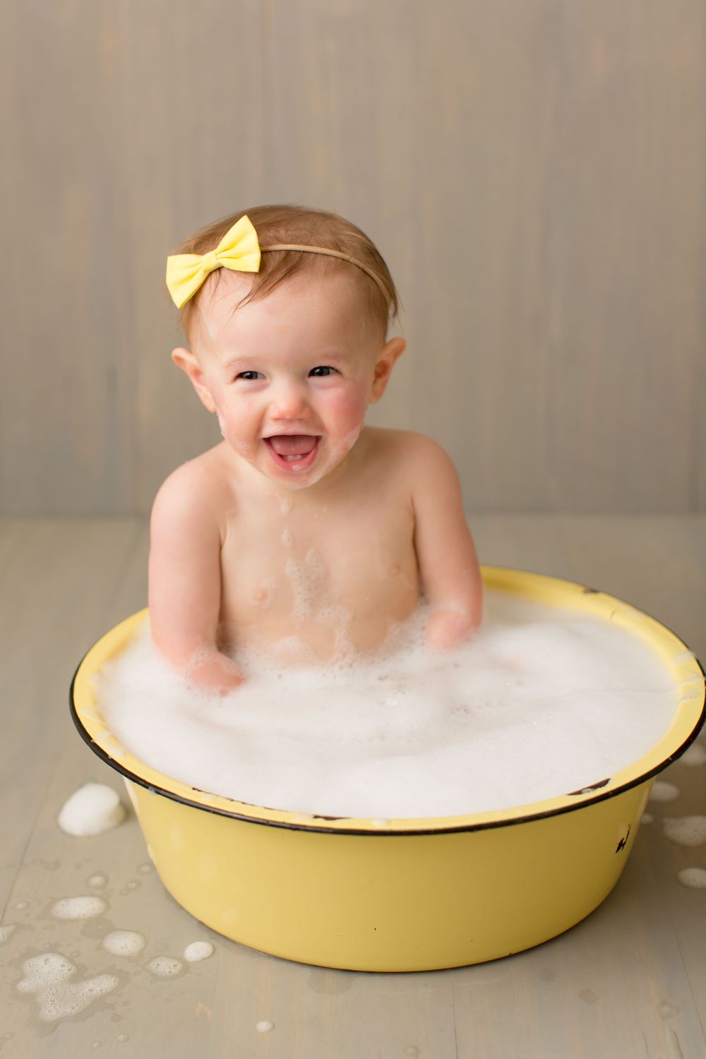 studio cake smash photo baby