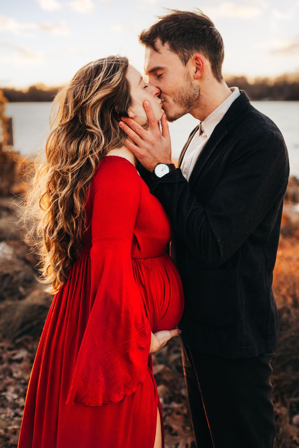 romantic couples maternity photoshoot. Annapolis maternity photography. Annapolis family photographer. Annapolis maternity photographer