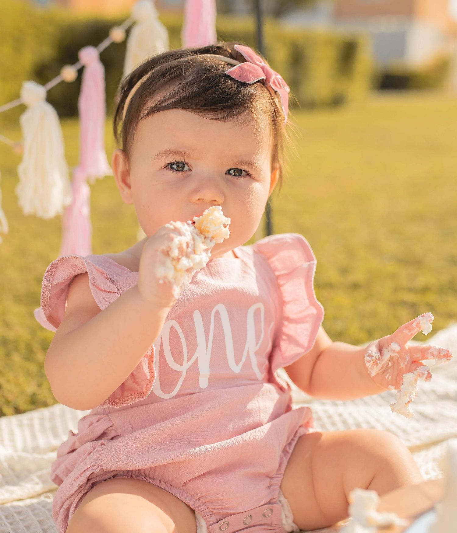 cake smash photography abu dhabi