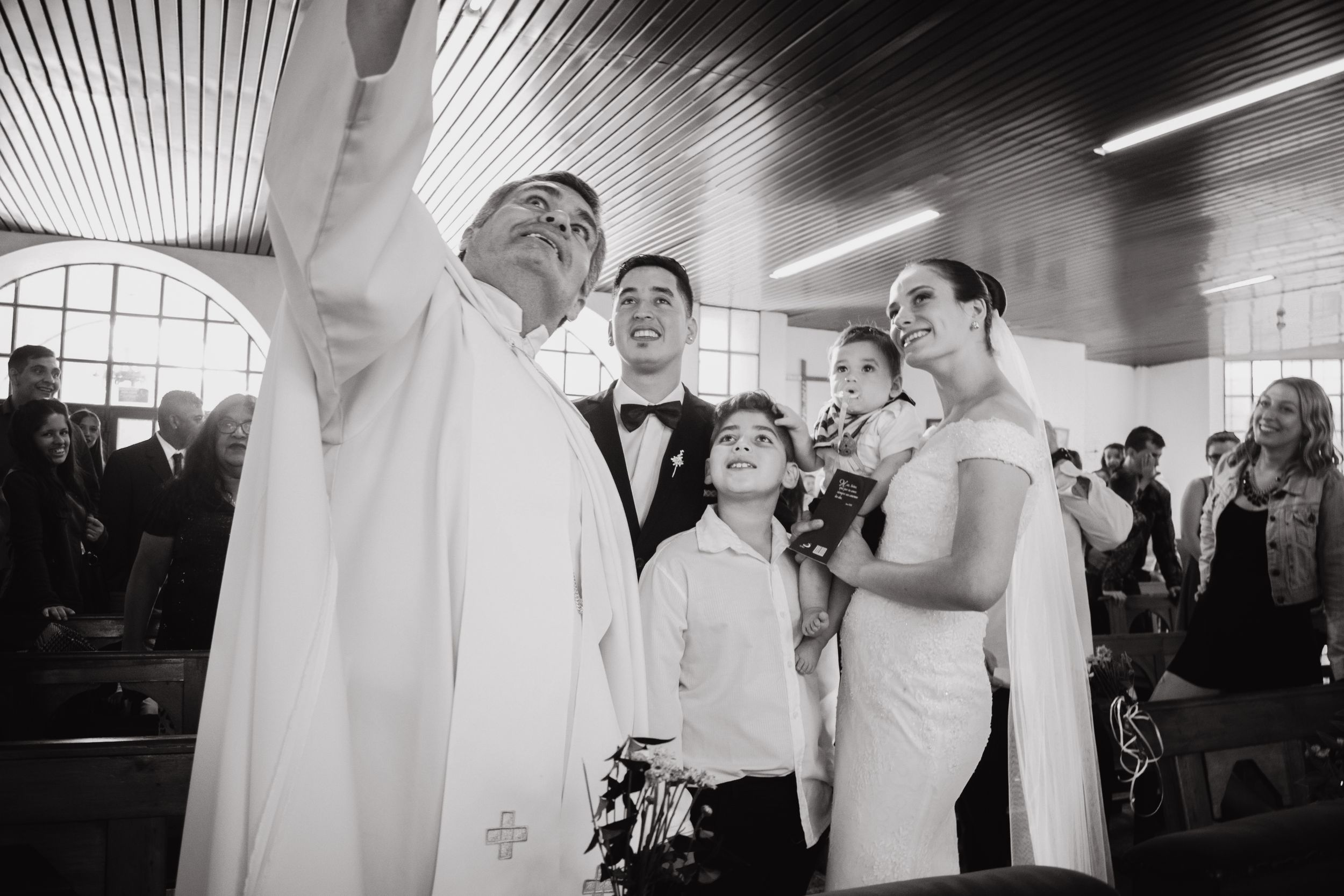 Hochzeitsfotograf Berlin Schöneberg Emotionale Momente der Zeremonie
Hochzeitsfotografie Berlin Kreuzberg  Authentische Paarfotograf