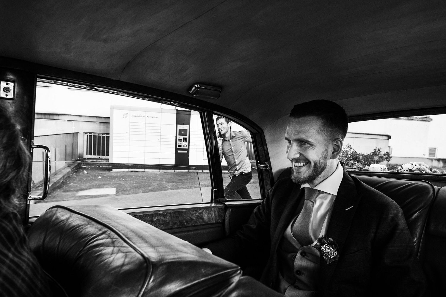 TLOOK photographe de mariage de style documentaire, cortège