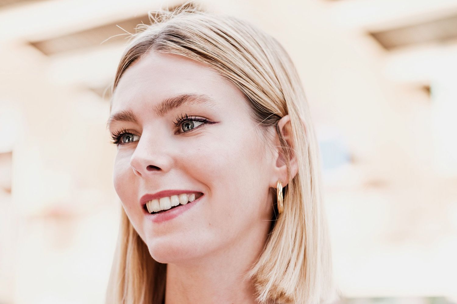 TLOOK photographe de mariage de style documentaire, cocktail portraits des invités