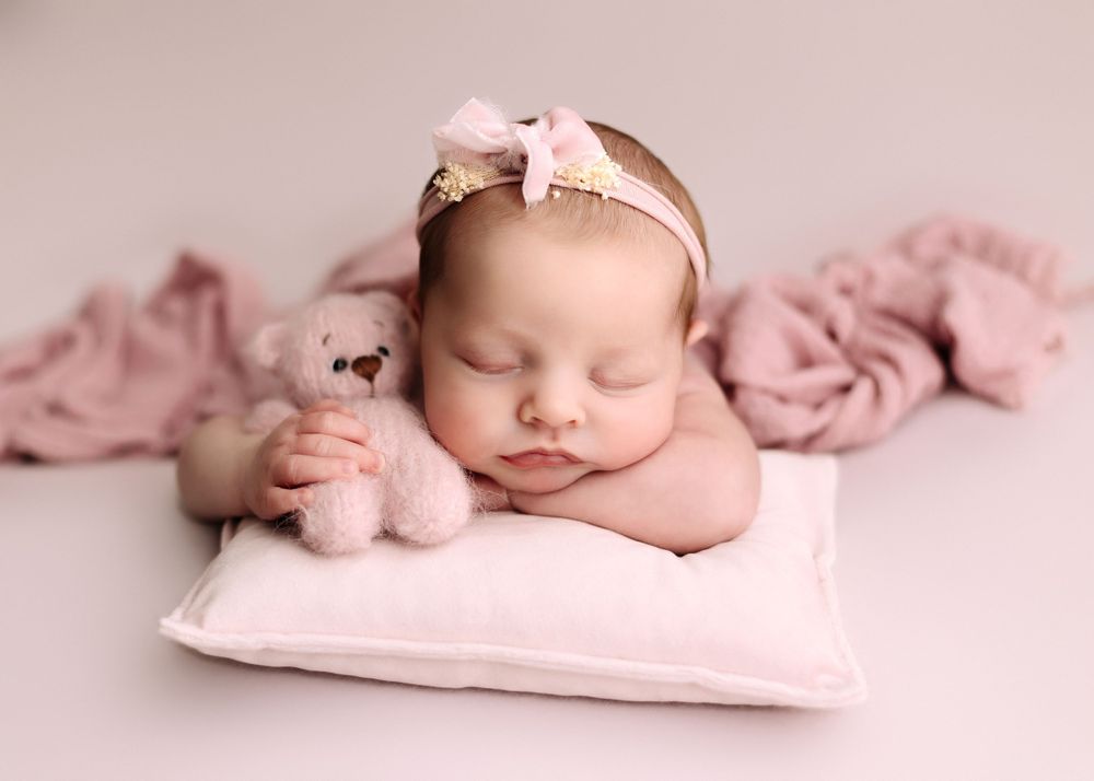 Syracuse, NY Newborn Photographer