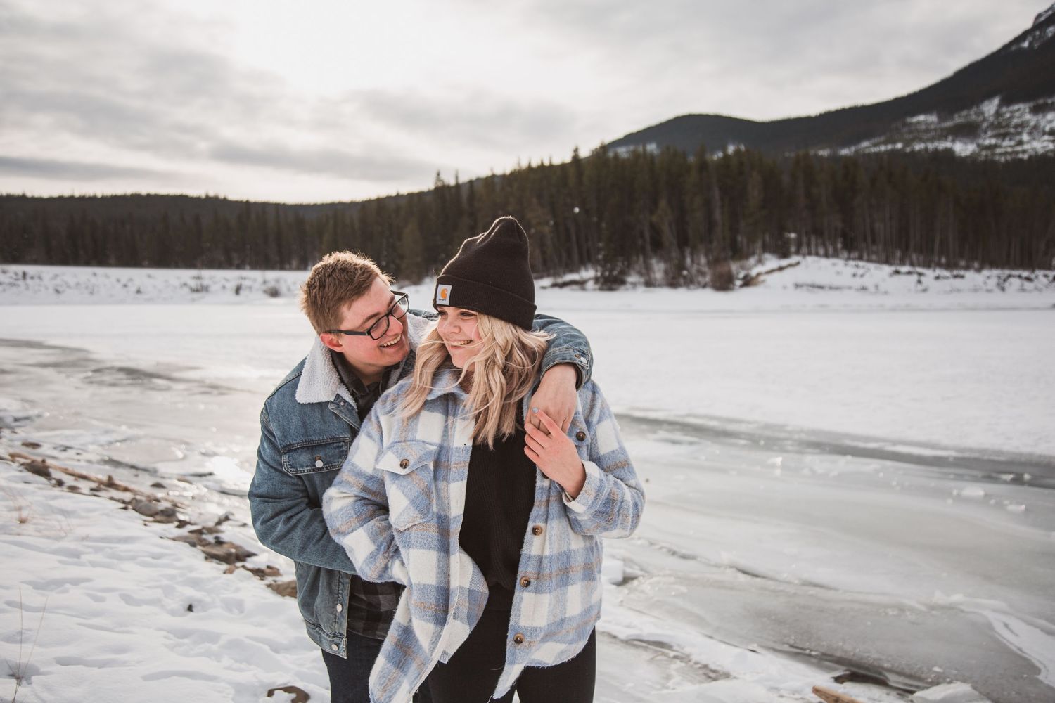 YYC  Maternity Newborn Families Couples Engagement Elopement Weddings Han Hansen Photography