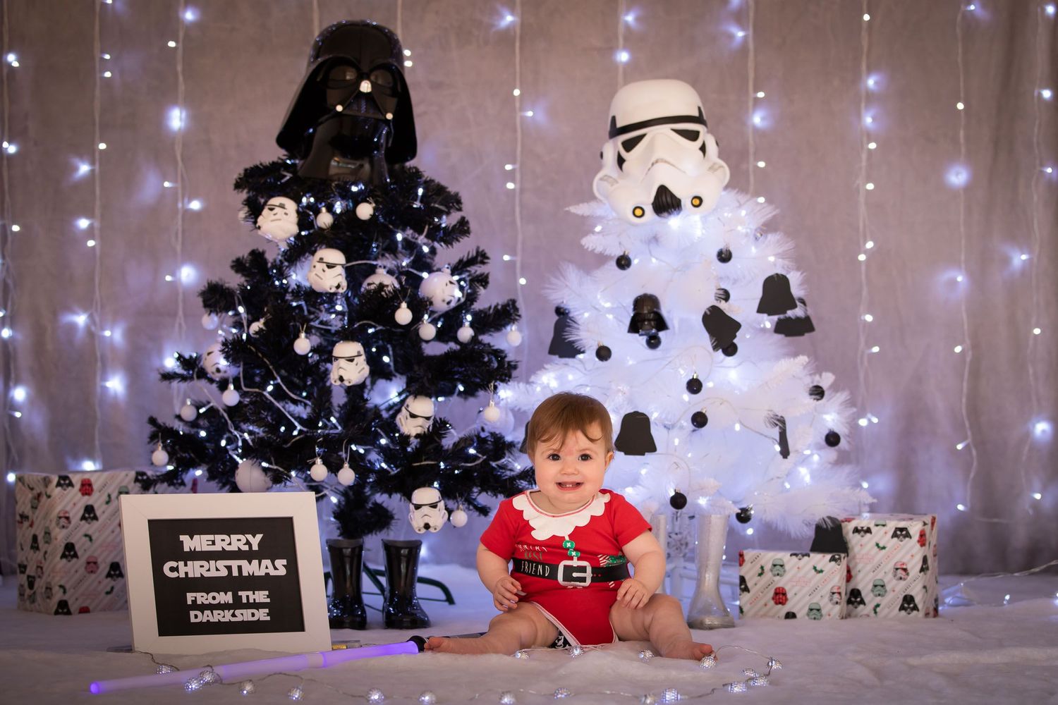 My first Christmas star wars photo of little girl