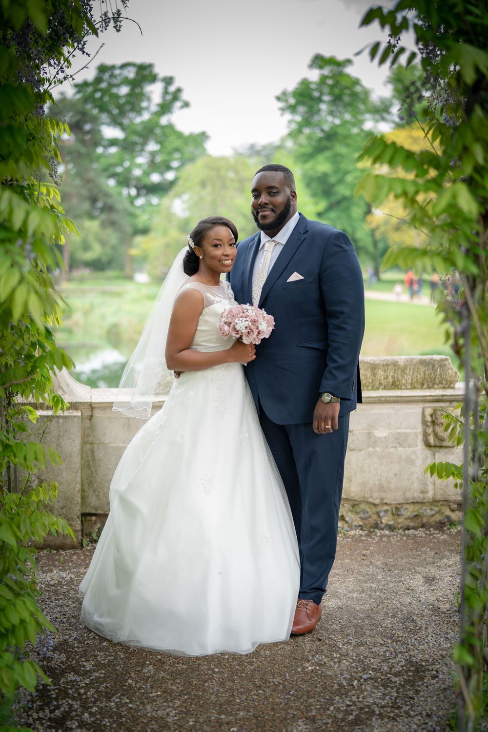 Top-quality good-value wedding photography by Richard Gray of Ealing.