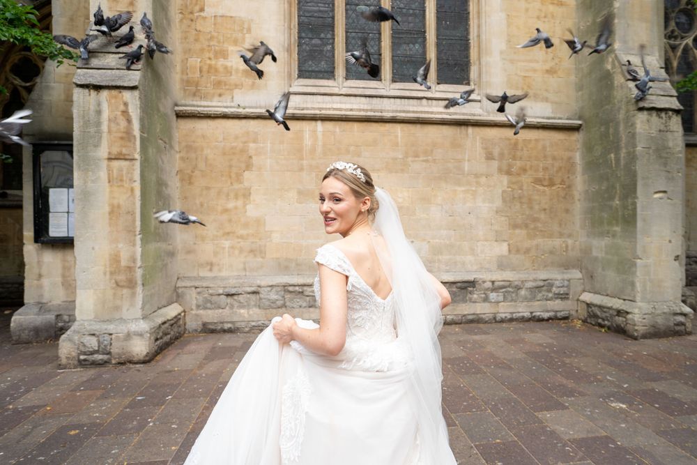 Top-quality good-value wedding photography by Richard Gray of Ealing.